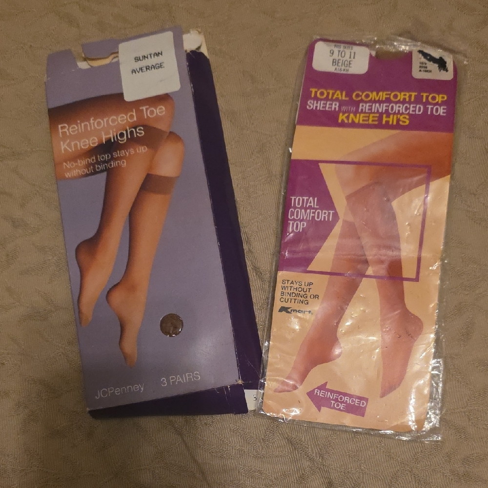 4 Pairs Knee Highs Brand New